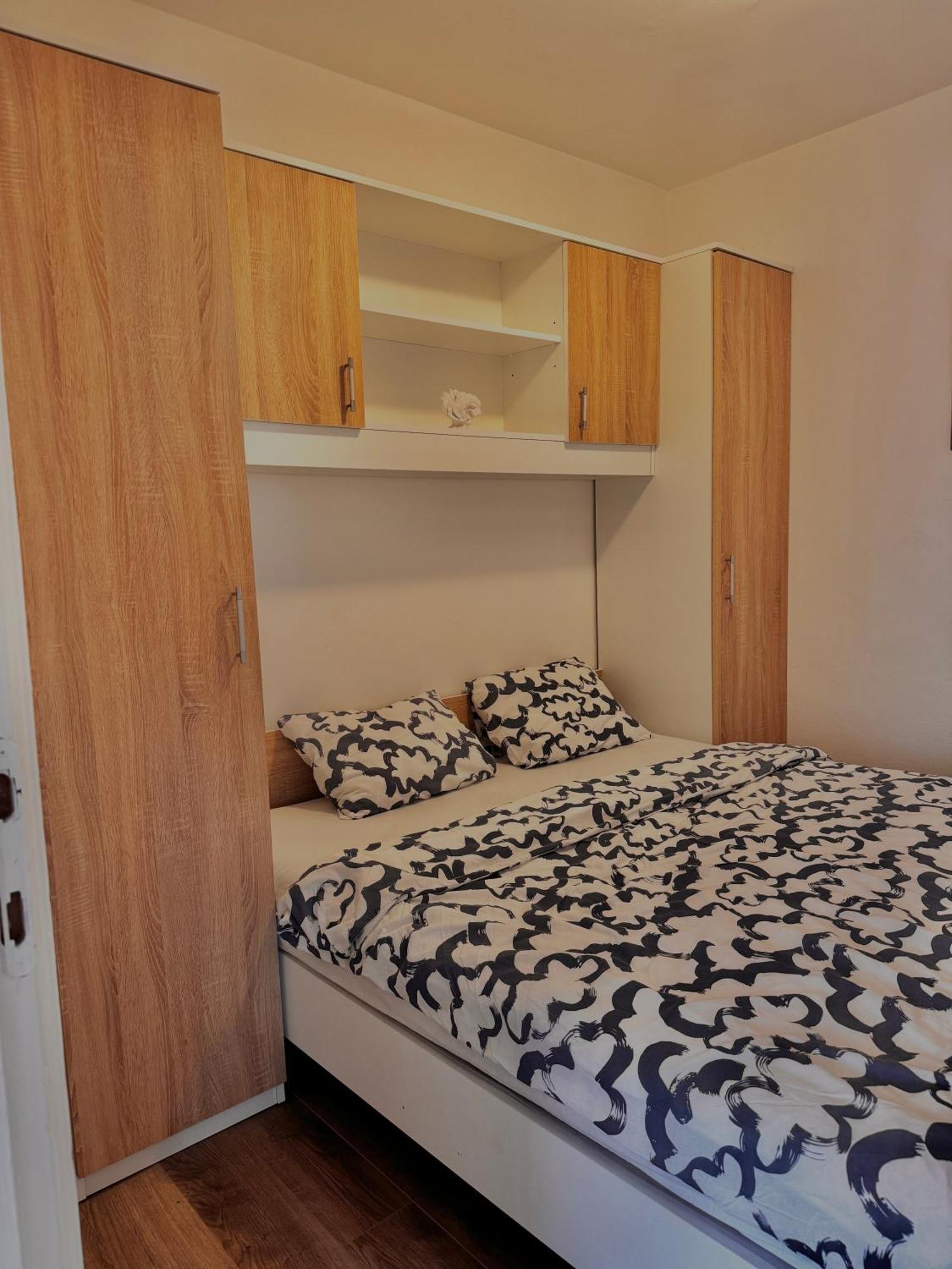 Apartman Histria PUY Exterior foto