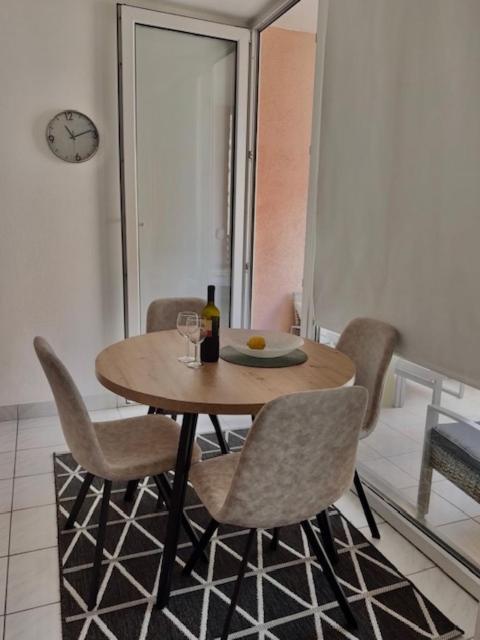 Apartman Histria PUY Exterior foto